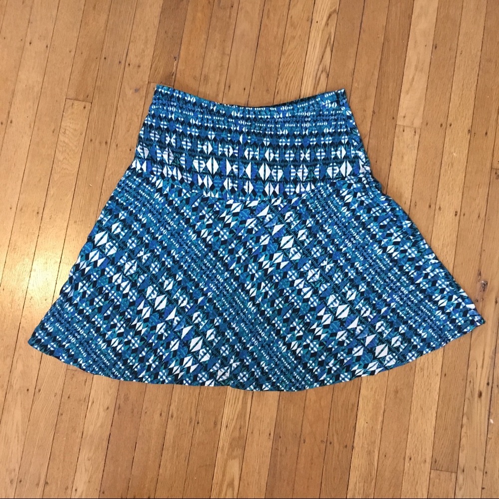 Lightweight Patterned Skirt NWT